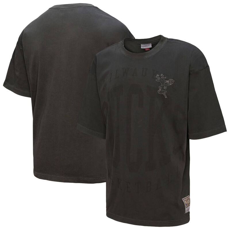 ミッチェル&ネス メンズ トップス Tシャツ ダウン Men's Mitchell & Ness Black Milwaukee Bucks Downtown Collection Premium T-Shirt Buk Black ブラック|ReVida 店