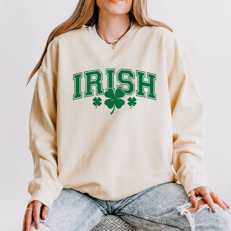 Simply Sage Market レディース アウター パーカー・スウェット シャツ Simply Sage Market Irish Varsity Outline Arched - Women's Lightweight Garment Dyed Sweatshirt Ivory アイボリー