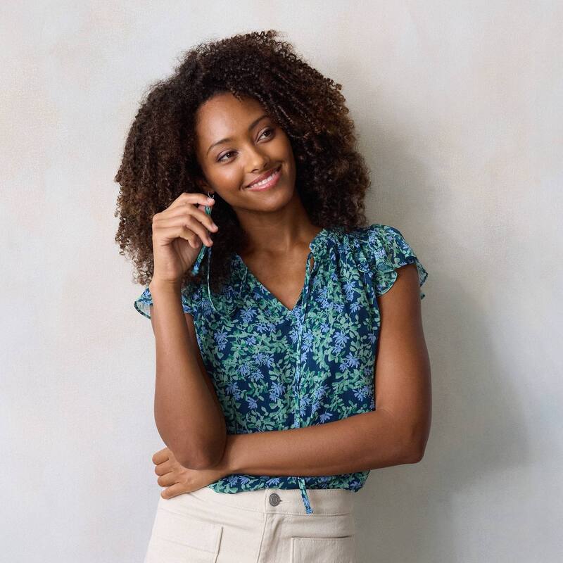 LC Lauren Conrad レディース トップス プルオーバー V素っ首 フラウンス Women\u0027s LC Lauren Conrad Ruffle V-Neck with Trim Top Navy Lena Grove 米国海軍