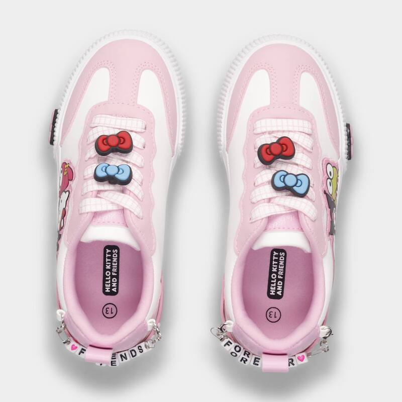 アニメキャラクター レディース シューズ スニーカー レース Licensed Character Hello Kitty Court Girls Lace-Up Sneakers With Bow Accent Pink ピンク|ReVida 店