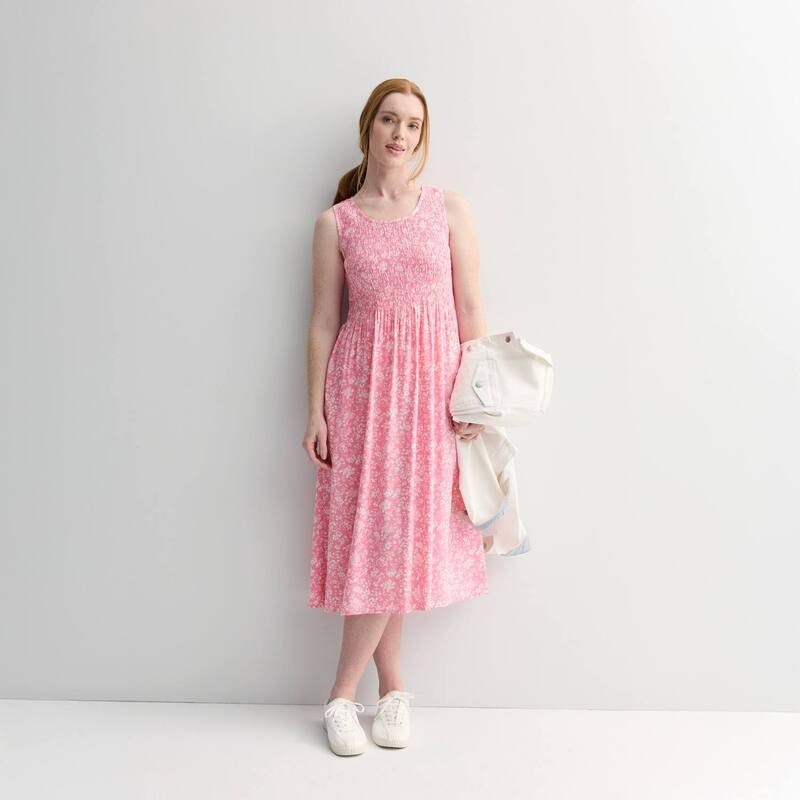 クロフト＆バロー レディース トップス 衣装 midi シャーリング Women\u0027s Croft \u0026 Barrow Smocked Midi Dress Pink Stamped Garden サクラ色