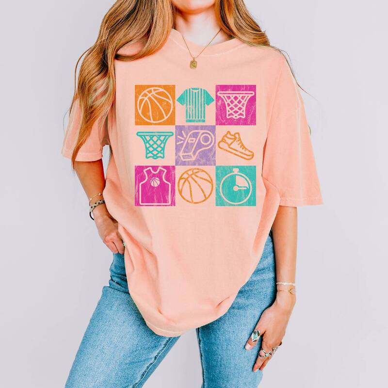 Simply Sage Market レディース トップス ティーシャツ グラフィック Simply Sage Market Basketball Checkered Icons - Women\u0027s Garment Dyed Graphic T-Shirt Peachy 照合のしるし レディースファッション-Tシャツ・カットソー