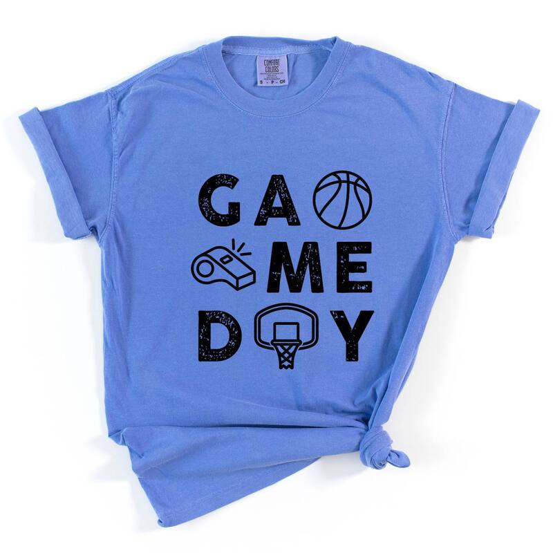 Simply Sage Market レディース トップス ティーシャツ グラフィック Simply Sage Market Basketball Game Day Block Distressed - Women\u0027s Garment Dyed Graphic T-Shirt Flo Blue 青色 レディースファッション-トップス-Tシャツ・カットソー