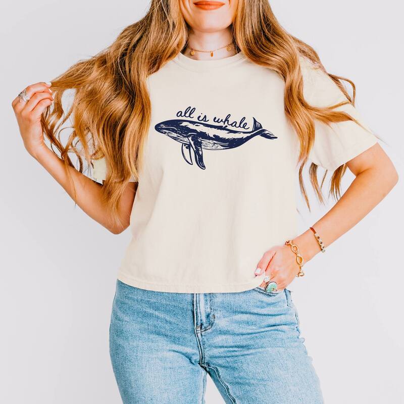 Simply Sage Market レディース トップス ティーシャツ グラフィック Simply Sage Market All Is Whale Sketched - Women\u0027s Boxy Crop Top Graphic T-Shirt Ivory 象牙色 レディースファッション-トップス