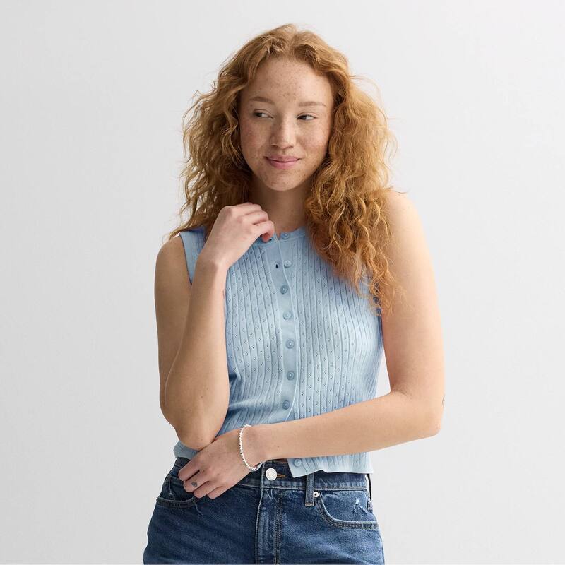 マッデンガール レディース トップス Tシャツ クルーネック ベスト Juniors' madden girl Crew Neck Button Front Pointelle Rib Vest Skywritting