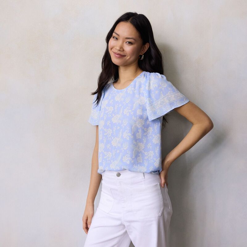LC Lauren Conrad レディース トップス プルオーバー プチ トップ Petite LC Lauren Conrad Flutter Short Sleeve Blouse Blue Paisley Border 青み