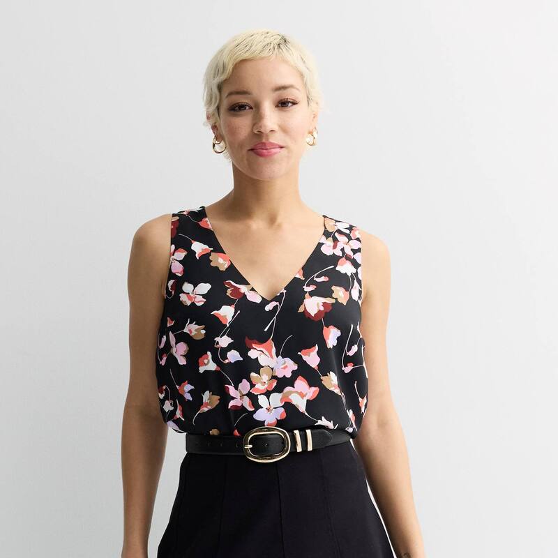 ナインウェスト レディース トップス シャツ Vネック プチ Petite Nine West V-Neck Tank Top Black Darya Floral ブラック