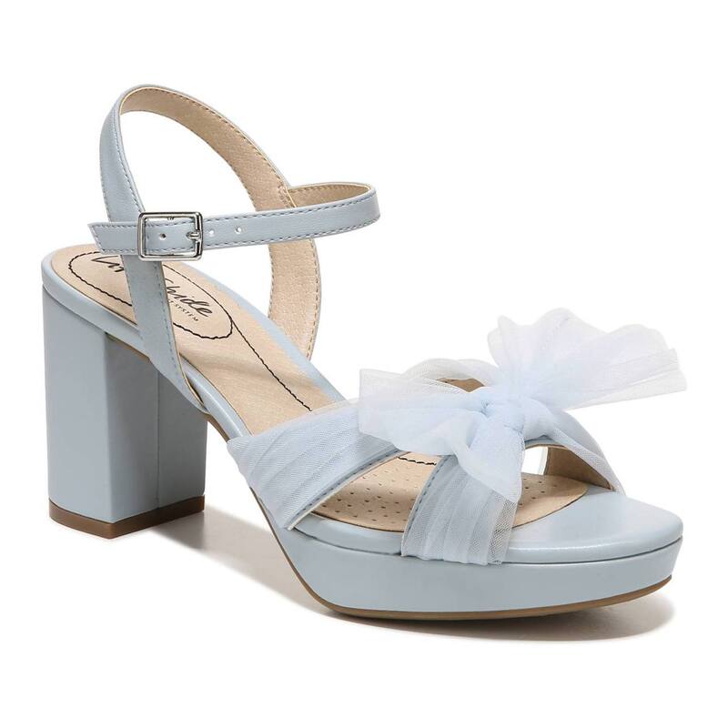 ライフストライド レディース シューズ パンプス プラットホーム 踵 LifeStride Last Dance Women\u0027s Platform Block Heels Pearl Blue パール
