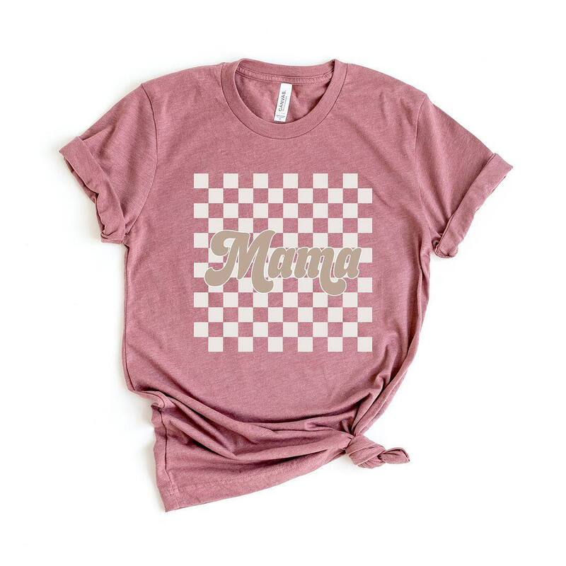 Simply Sage Market レディース トップス Tシャツ グラフィック Simply Sage Market Retro Checkered Mama Short Sleeve Graphic Tee Mauve チェック