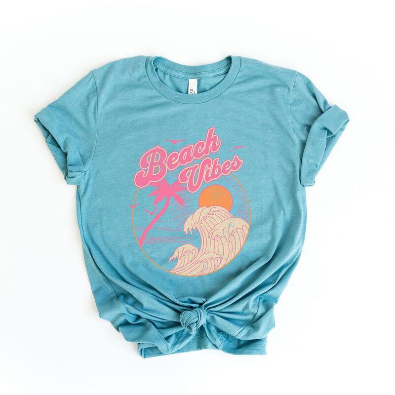 Simply Sage Market レディース トップス Tシャツ グラフィック Simply Sage Market Beach Vibesun Short Sleeve Graphic Tee Ocean