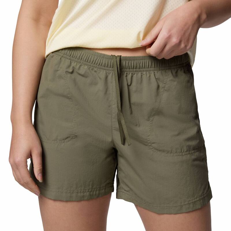 コロンビア レディース ボトムス ハーフパンツ・ショーツ ショートパンツ Women's Columbia Sandy River Shorts II Stone Green グリーン｜ReVida 店 8,125円
