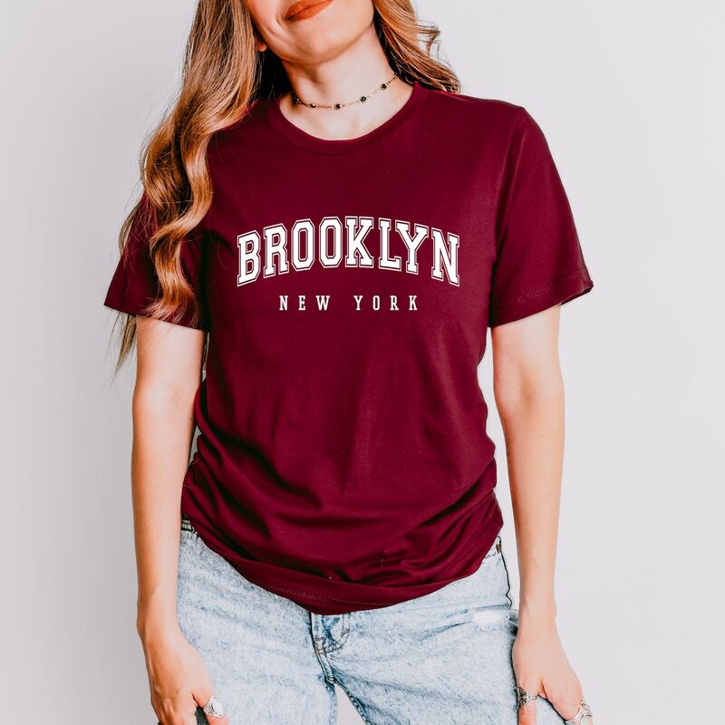 Simply Sage Market レディース トップス Tシャツ グラフィック Simply Sage Market Brooklynew York - Women'short Sleeve Graphic T-Shirt Maroon マルーン