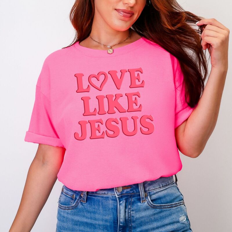 Simply Sage Market レディース トップス Tシャツ グラフィック Simply Sage Market Love Like Jesus Heart Bold Puff - Women's Garment Dyed Graphic T-Shirt Neon Pink ピンク