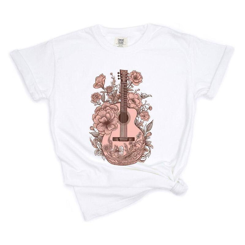 Simply Sage Market レディース トップス ティーシャツ お花柄 お花 Simply Sage Market Pink Guitar Floral Garment Dyed Tee White 白いこと レディースファッション-Tシャツ・カットソー