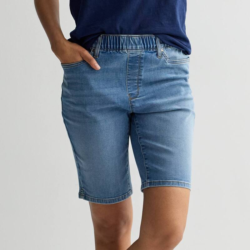 クロフト＆バロー レディース ボトムス ハーフパンツ・ショーツ ショートパンツ デニム Women Croft \u0026 Barrow Modern Denim Pull-On Bermuda Shorts Light Medium Wash デニム