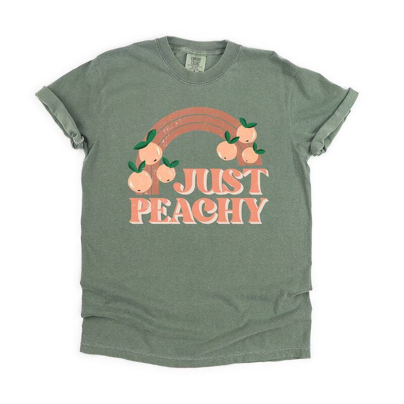 Simply Sage Market レディース トップス ティーシャツ Simply Sage Market Just Peachy Rainbow Garment Dyed Tees Moss レディースファッション-トップス