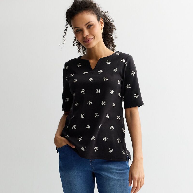 クロフト＆バロー レディース トップス Tシャツ プチ Petite Croft & Barrow Elbow Sleeve Splitneck Top Black Smart Blooms ブラック