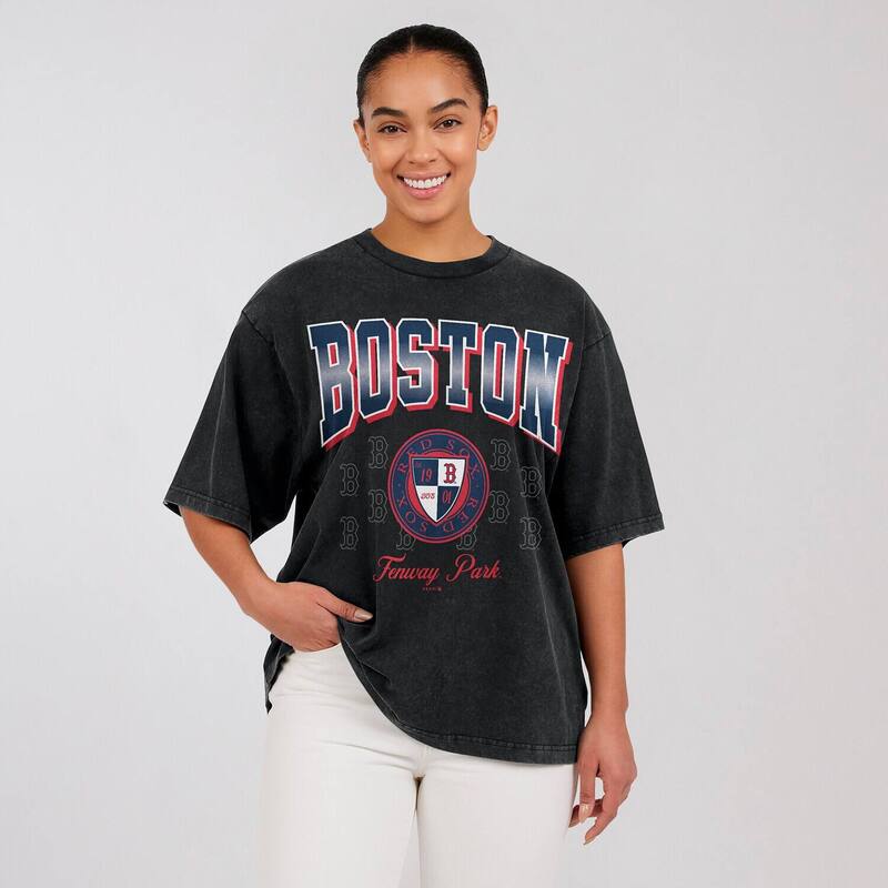お召しもの バイ エリン アンド濫りがわしい レディース トップス プルオーバー Women\u0027s WEAR by Erin Andrews Black Boston Red Sox Oversized Boyfriend T-Shirt Rsx Black 黒いこと