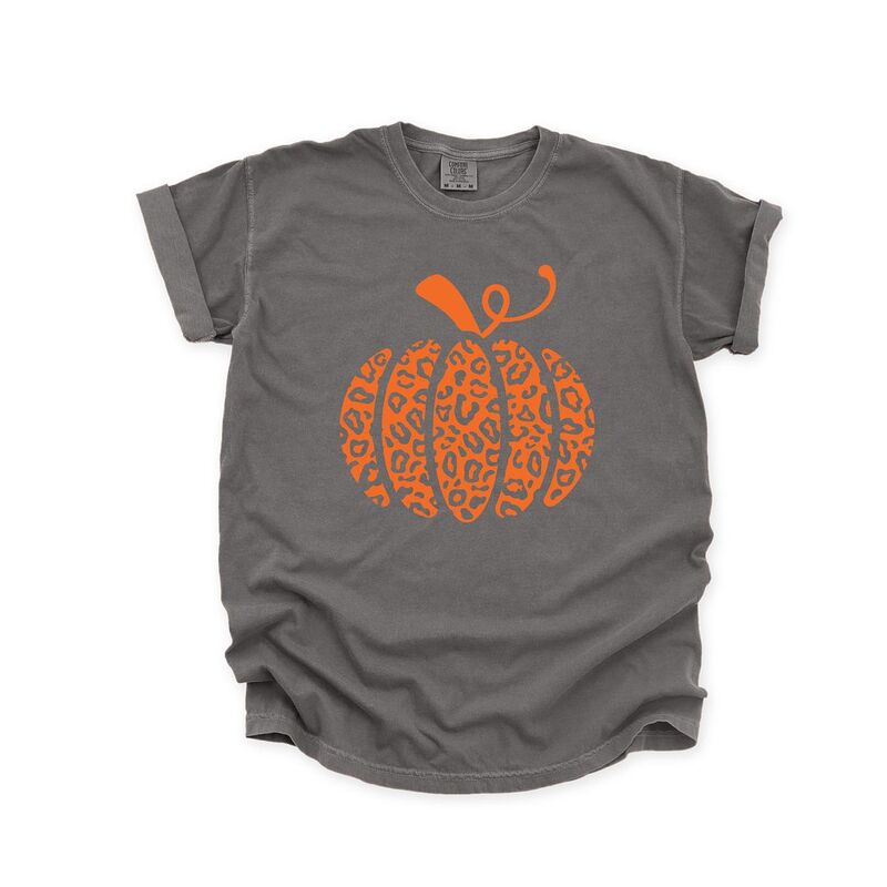 Simply Sage Market レディース トップス ティーシャツ Simply Sage Market Orange Leopard Pumpkin Garment Dyed Tees Pepper オレンジ色 トップス-Tシャツ・カットソー