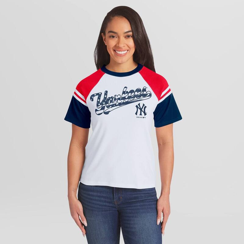 お召しもの バイ エリン アンド濫りがわしい レディース トップス プルオーバー Women\u0027s WEAR by Erin Andrews White New York Yankeestriped Raglan T-Shirt Ynk White 白いこと