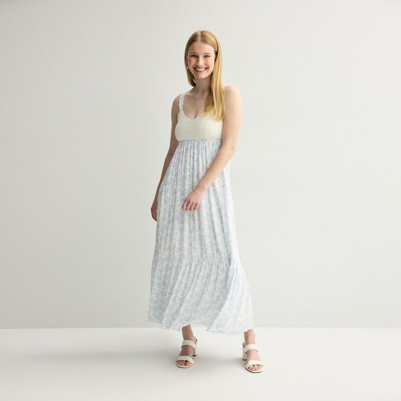 マッデンガール レディース トップス ワンピース マキシ Juniors madden girl Crochetier Maxi Dress with Removable Bra Cup Cream Blue クリーム