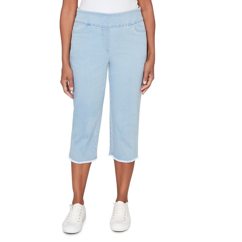 アルフレッド ダナー レディース ボトムス カジュアルパンツ プチ デニム キャップ フリンジ Petite Alfredunner Super Stretch Denim Fringe Capri Pants Medium Denim デニム