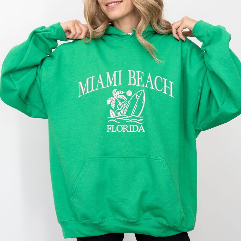 Simply Sage Market レディース トップス ティーシャツ 刺しゅう パーカー グラフィック Simply Sage Market Embroidered Miami Beach Florida - Women\u0027s Graphic Hoodie Grass Tシャツ・カットソー-トップス