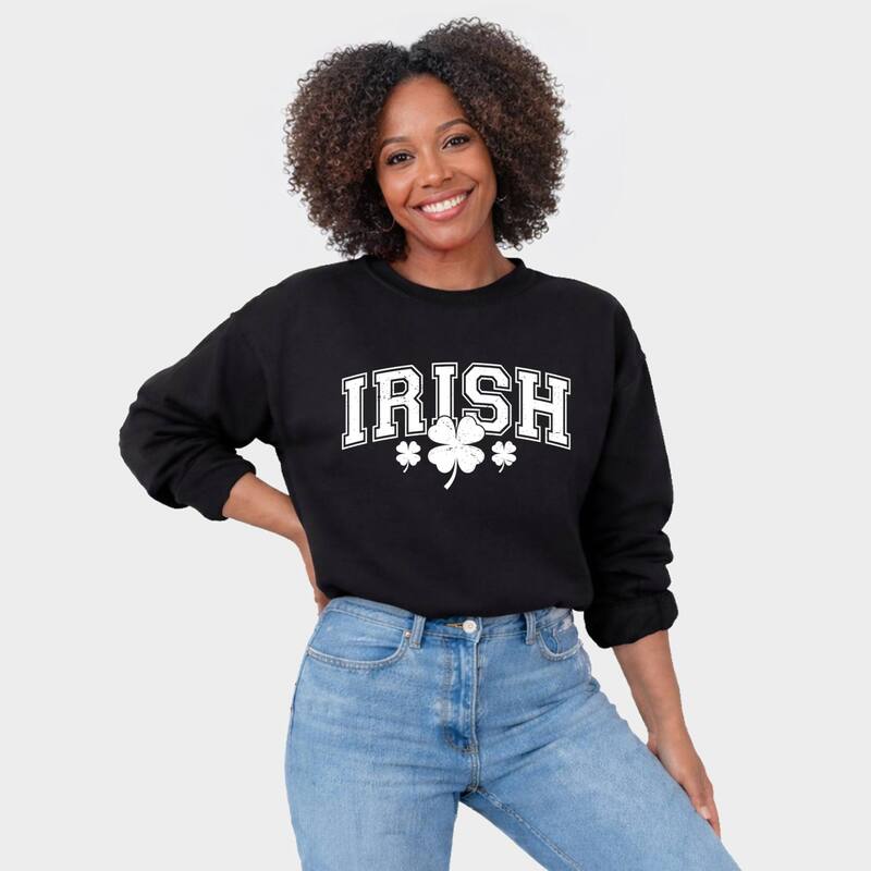 Simply Sage Market レディース トップス ティーシャツ 流汗 グラフィック Simply Sage Market Irish Varsity Outline Arched - Women\u0027s Graphic Sweatshirt Midnight レディースファッション-Tシャツ・カットソー-トップス
