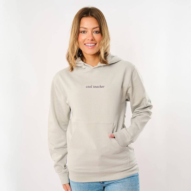Simply Sage Market レディース トップス プルオーバー 刺しゅう パーカー グラフィック Simply Sage Market Embroidered Cool Teacher - Women\u0027s Graphic Hoodie Smoke 雲煙
