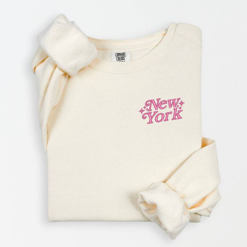 Simply Sage Market レディース トップス プルオーバー 流汗 刺しゅう Simply Sage Market Embroidered New York Stars Lightweight Garment Dyed Sweatshirt Ivory 象牙色