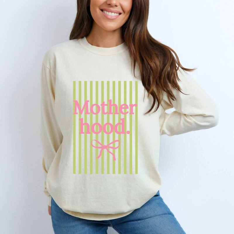 Simply Sage Market レディース トップス ティーシャツ グラフィック Simply Sage Market Green Motherhood Stripes - Women\u0027s Garment Dyed Long Sleeve Graphic T-Shirt Ivory 象牙色 Tシャツ・カットソー-トップス-レディースファッション