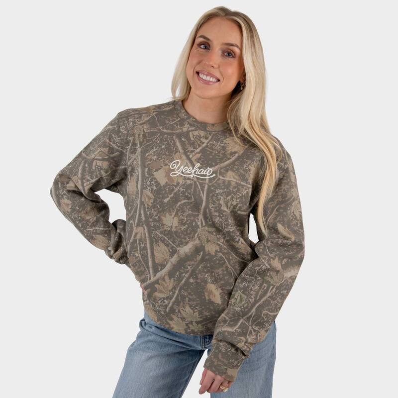 Simply Sage Market レディース トップス Tシャツ スウェット 刺繍 Simply Sage Market Embroidered Yee Haw Rope - Woman Heavyweight Camo Sweatshirt Camo
