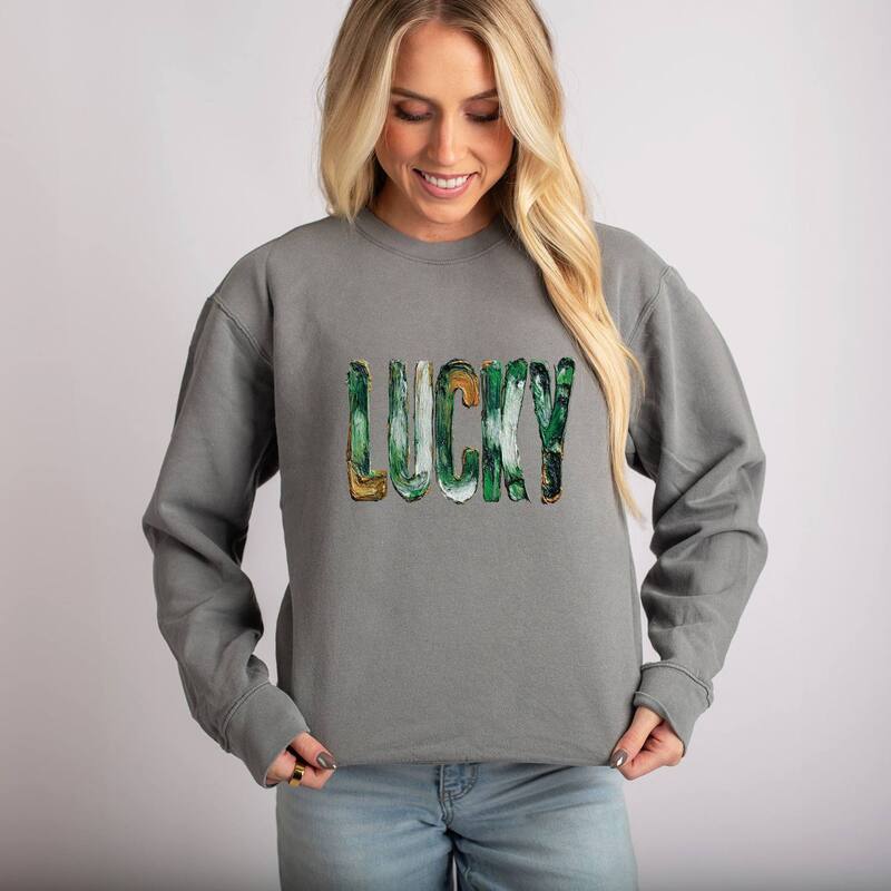 Simply Sage Market レディース トップス ティーシャツ 刷り上げる 流汗 Simply Sage Market Lucky Paint Print - Women\u0027s Lightweight Garment Dyed Sweatshirt Grey 薄墨色 トップス-レディースファッション-Tシャツ・カットソー