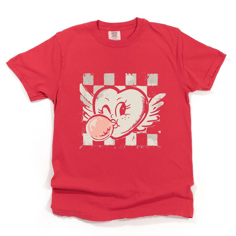 Simply Sage Market レディース トップス ティーシャツ グラフィック Simply Sage Market Heart Bubblegum Checkered - Women\u0027s Garment Dyed Graphic T-Shirt Red 赤いこと Tシャツ・カットソー-トップス