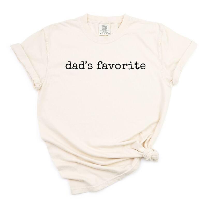 Simply Sage Market レディース トップス ティーシャツ グラフィック Simply Sage Market Dad\u0027s Favorite Typewriter - Women\u0027s Garment Dyed Graphic T-Shirt Ivory 象牙色 レディースファッション-Tシャツ・カットソー-トップス