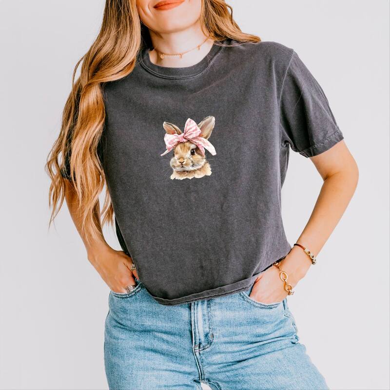 Simply Sage Market レディース トップス ティーシャツ グラフィック Simply Sage Market Watercolor Coquette Bunny - Women\u0027s Boxy Crop Top Graphic T-Shirt Pepper トップス-Tシャツ・カットソー-レディースファッション