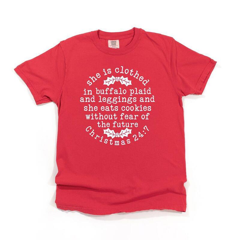 Simply Sage Market レディース トップス ティーシャツ Simply Sage Market Christmas 24:7 Garment Dyed Tees Red 赤いこと Tシャツ・カットソー-トップス