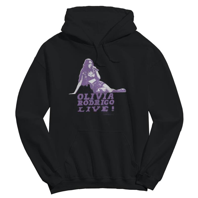 アニメ文字記号 レディース トップス プルオーバー パーカー グラフィック Licensed Character Juniors\u0027 Olivia Rodrigo Live Graphic Hoodie Black 黒いこと
