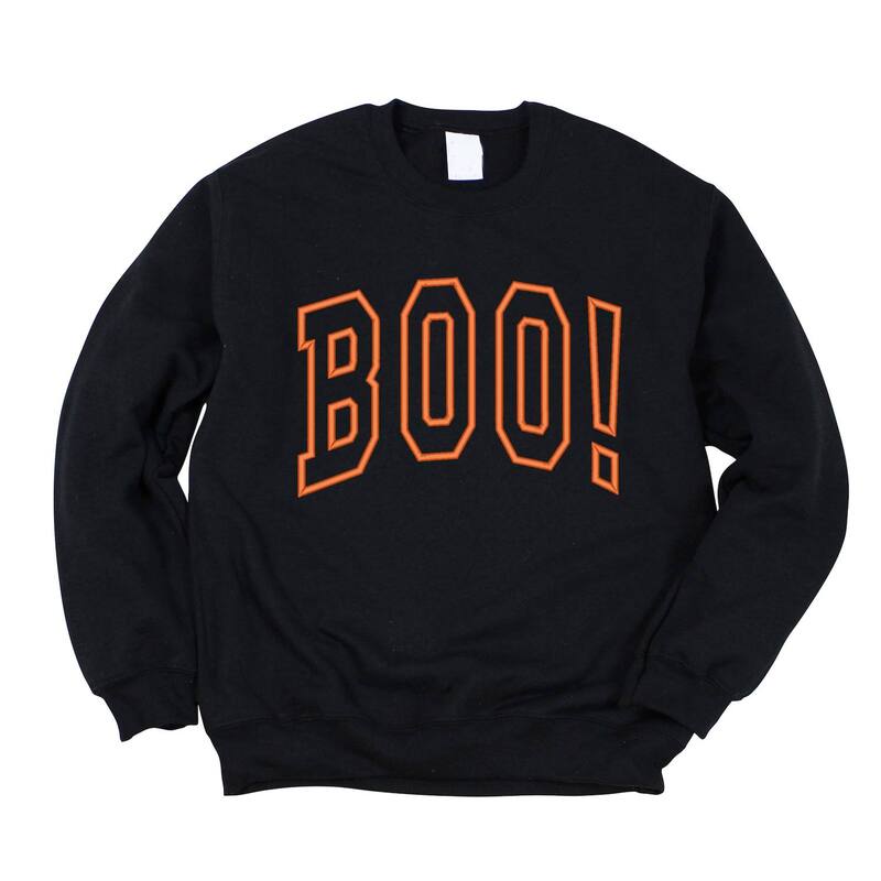 Simply Sage Market レディース トップス Tシャツ スウェット 刺繍 Simply Sage Market Embroidered Boo Arched Orange Thread Sweatshirt Midnight オレンジ｜ReVida 店