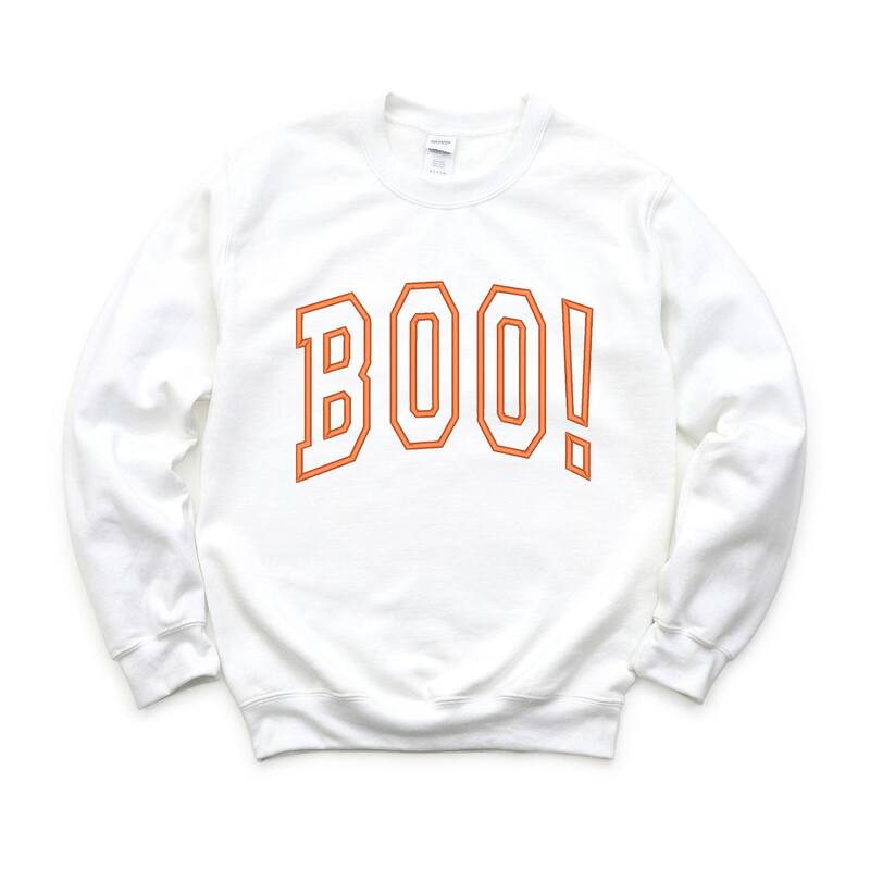Simply Sage Market レディース トップス Tシャツ スウェット 刺繍 Simply Sage Market Embroidered Boo Arched Orange Thread Sweatshirt White ホワイト｜ReVida 店