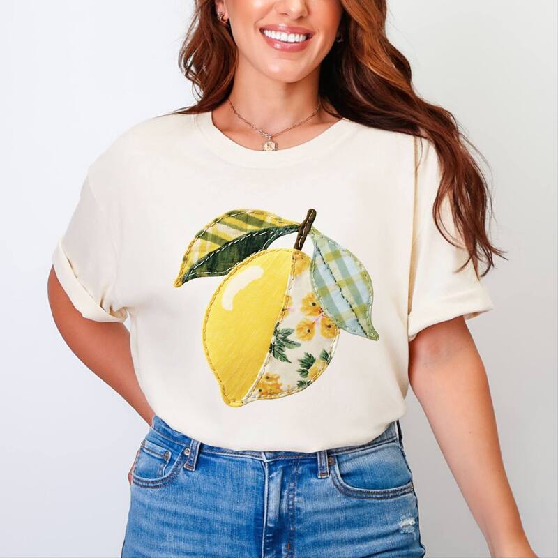 Simply Sage Market レディース トップス Tシャツ パッチワーク グラフィック Simply Sage Market Lemon Faux Patchwork - Women's Garment Dyed Graphic T-Shirt Ivory アイボリー｜ReVida 店