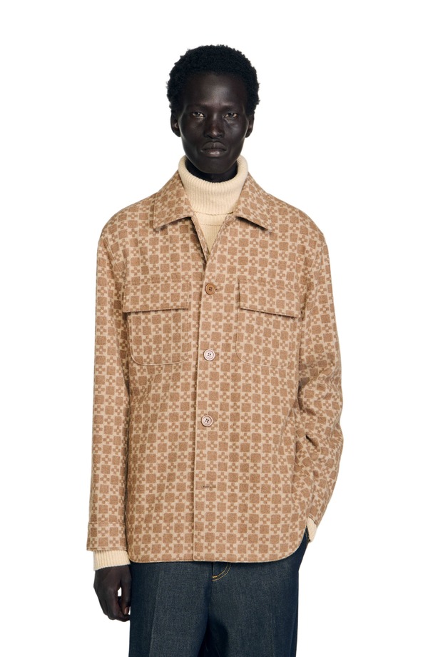 サンドロ メンズ アウター ジャケット・ブルゾン シャツ SANDRO Square Cross jacquard overshirt Camel キャメル