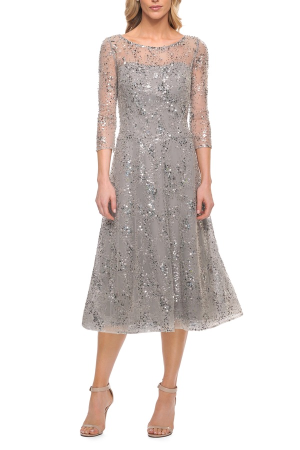ラフェム レディース トップス ワンピースカート レース La Femme Lace Tea Length Dress with Flare Skirt and High Neckline Silver シルバー｜ReVida 店