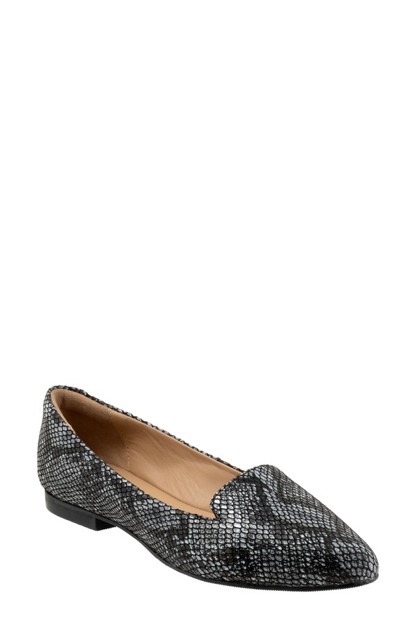 トロッターズ レディース シューズ スリッポン・ローファー Trotters Harlowe Pointed Toe Loafer Black And White 白いこと