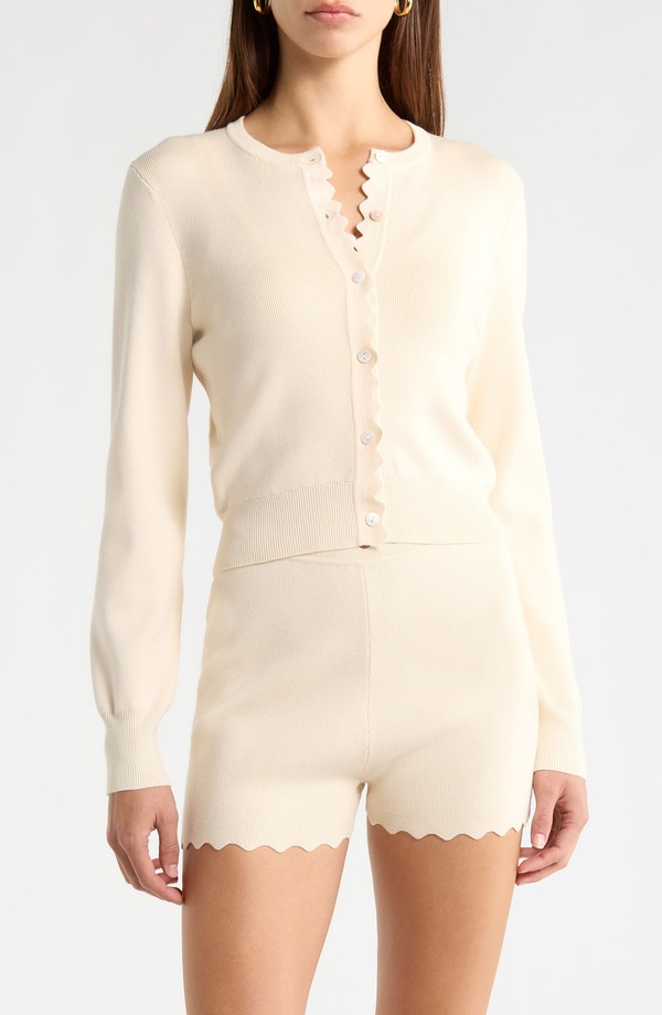 アストール レディース アウター パーカー・スウェット カーディガン ASTR the Label Scalloped Placket Crop Cardigan Cream クリーム