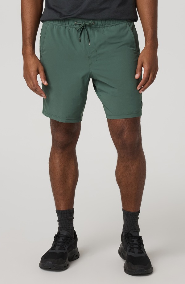 ビュオーリ メンズ ボトムス ハーフパンツ・ショーツ ショートパンツ Vuori Kore Shorts Agate Green Tonal グリーン