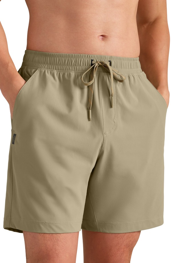 ローヌ メンズ ボトムス ハーフパンツ・ショーツ ショートパンツ Rhone Pursuit 7-Inch Unlined Training Shortsand Green グリーン