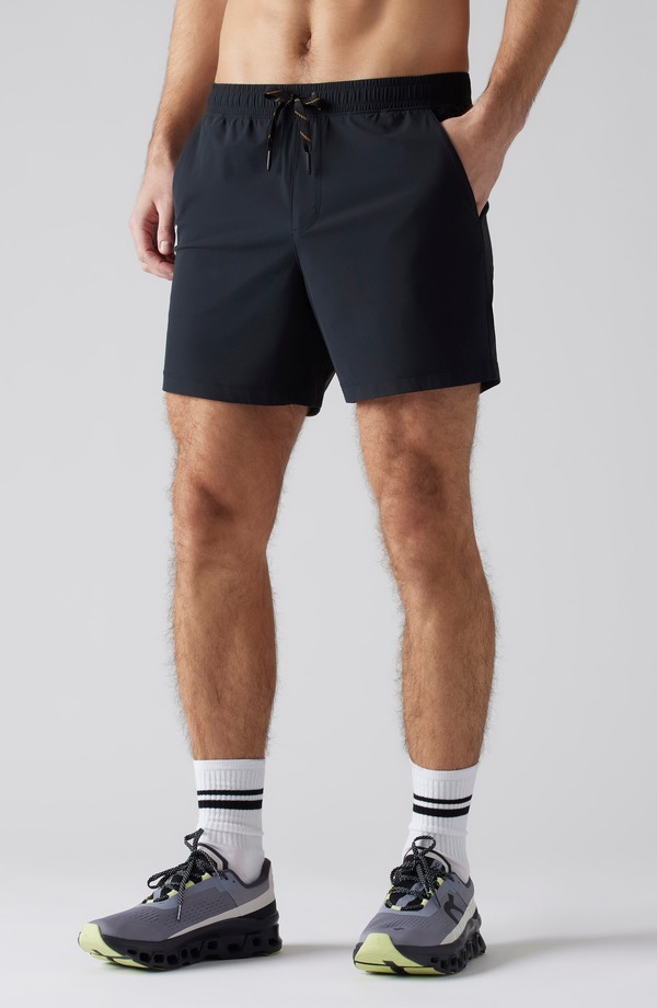 ローヌ メンズ ボトムス ハーフパンツ・ショーツ ショートパンツ Rhone Pursuit 5-Inch Unlined Training Shorts Black ブラック