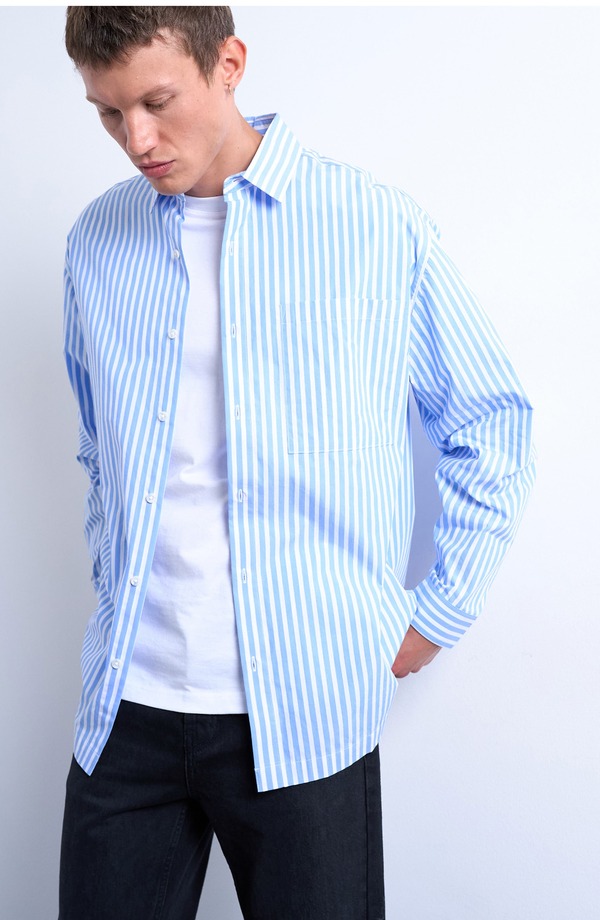 いの一番マン メンズ トップス プルオーバー 綿織物 Topman Oversize Stripe Cotton Button-Up Shirt Medium Blue 青色