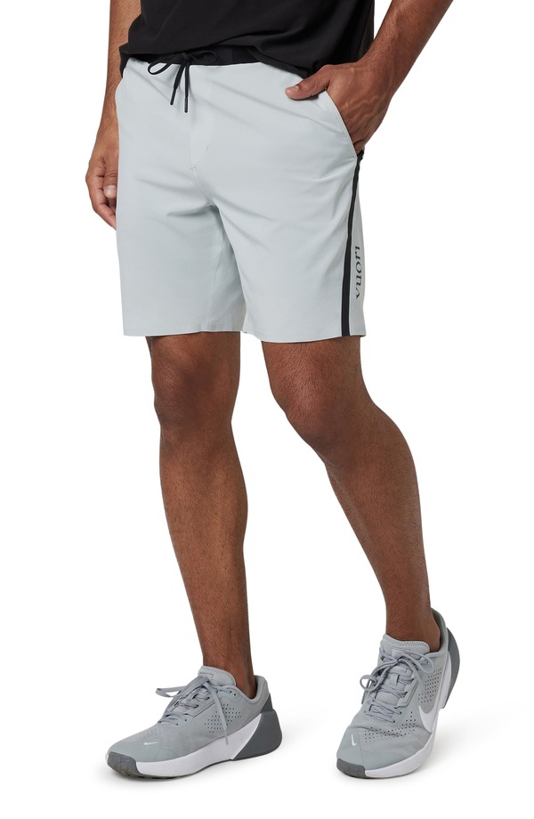 ビュオーリ メンズ ボトムス ハーフパンツ・ショーツ ショートパンツ Vuori Domain Performance Shortsky Grey グレー
